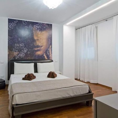 Central Stema Luxury Misano Adriatico Exterior photo