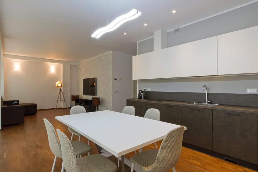 Central Stema Luxury Misano Adriatico Exterior photo
